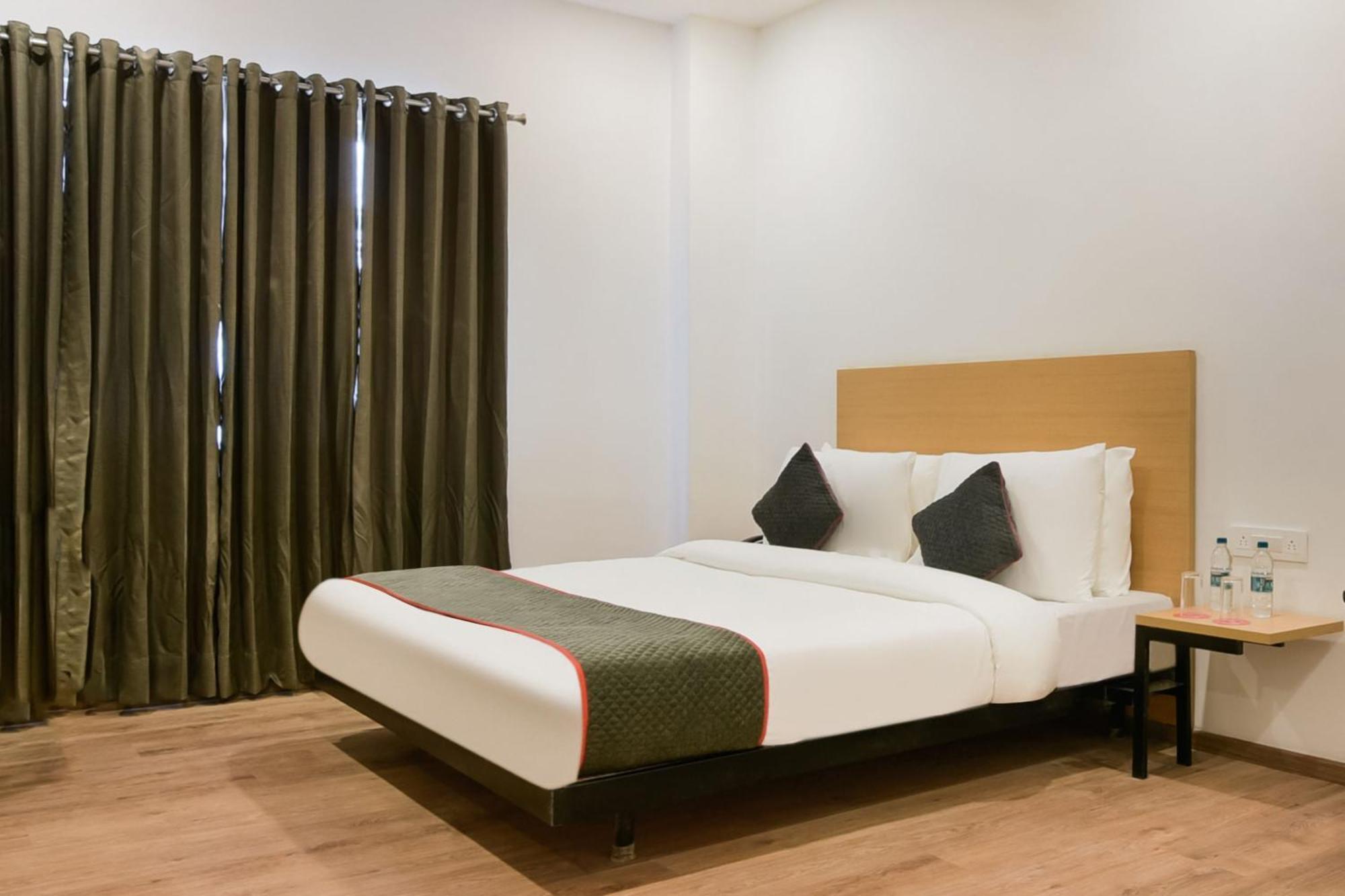 Townhouse The Awadh Airport Near Chaudhary Charan Singh International Airport Hotel Bijnaur Ngoại thất bức ảnh